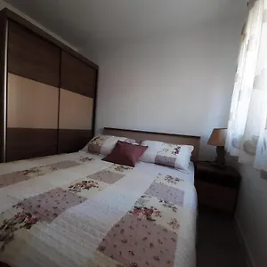 Apartment Lucky With Jacuzzi, Trogir