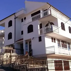Apartment Nada, Trogir